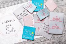Designerset tygetiketter 'enjoy' från Unikati - Artikelnummer 9120