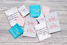Designerset tygetiketter 'enjoy' från Unikati - Artikelnummer 9120