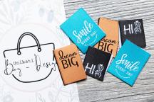 Designeretikettset 'Happy Notes' by Unikati - Artikelnummer 9136