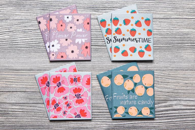 Designerset tygetiketter \"Fruits and Flowers\" by Unikati (Artikelnummer 9126)