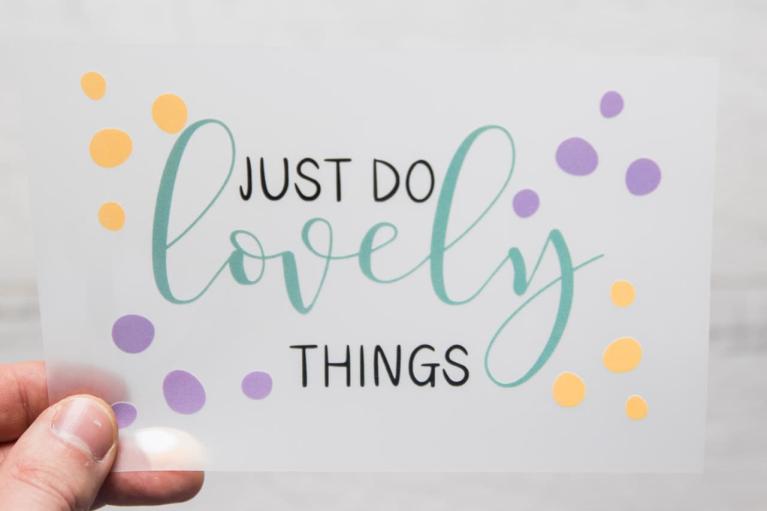 Design-strykmärke \"Just do lovely things\" från Unikati – Bag Design (Artikelnummer 9409)
