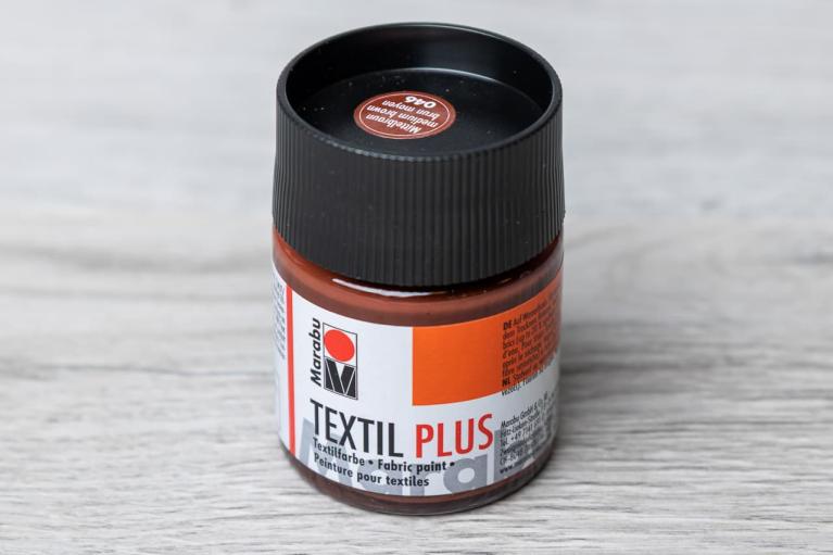 Marabu Textil Plus 50 ml  (mellanbrun) - Artikelnummer 2511