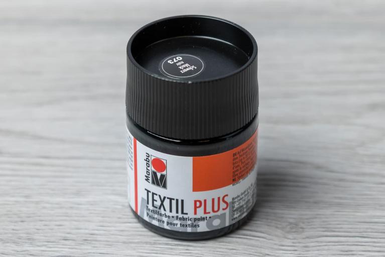 Marabu Textil Plus 50 ml  (svart) - Artikelnummer 2511